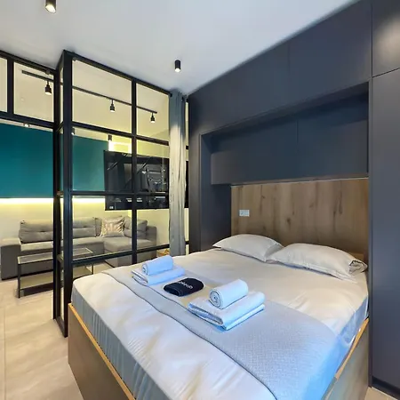 Luxury Downtown D4 Apartament *