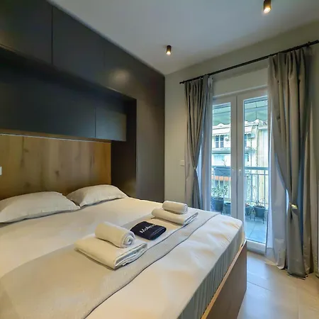 Luxury Downtown D4 *